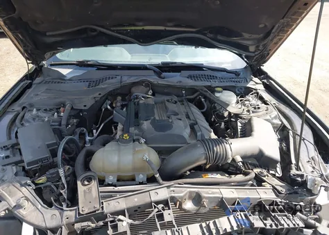 2017 Ford Mustang Ecoboost Premium z USA, uszkodzony, nr VIN 1FATP8UH2H5256197